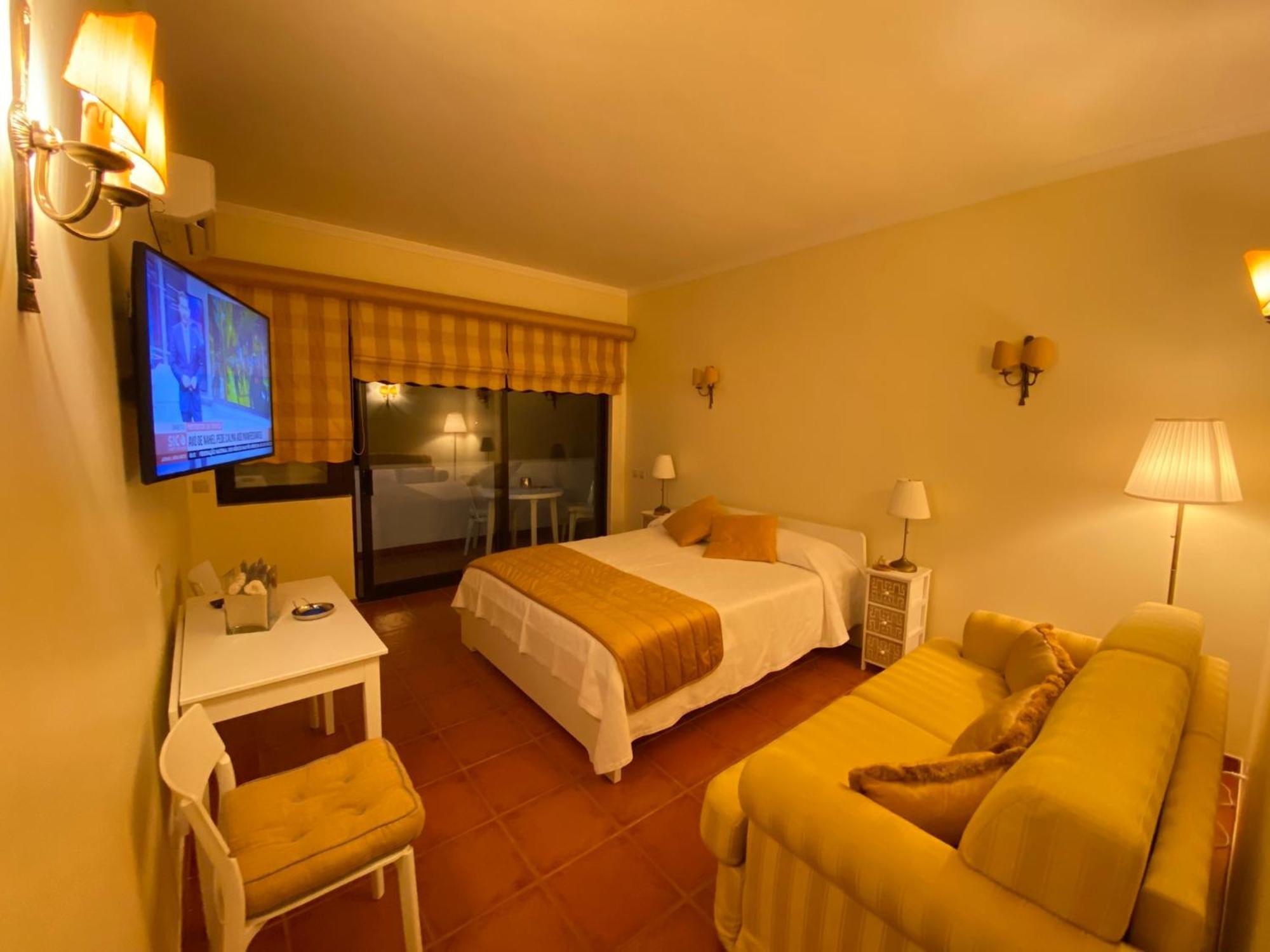 Alvor Seven Apartment Bagian luar foto